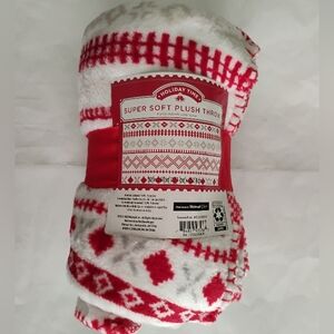 Holiday Time Super Soft Plush Throw 50 x 60 Red White Blanket Christmas Sweater